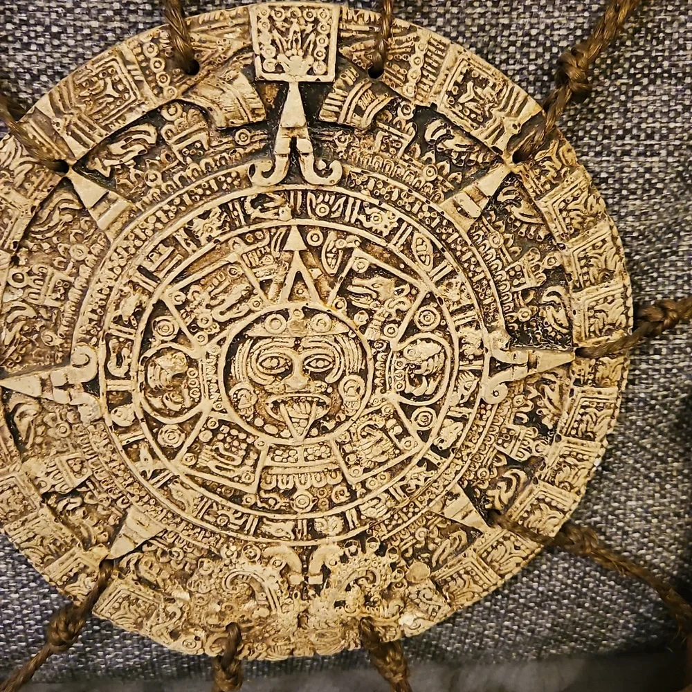 Mexican Aztec Mayan Calander wall decoration - Picture 2 of 3